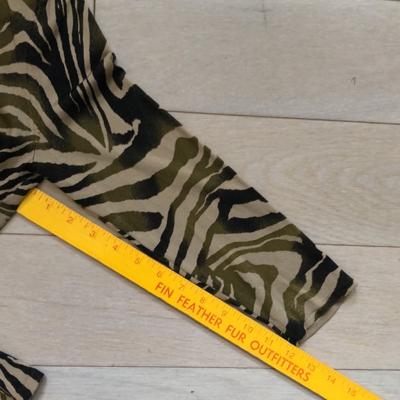 Animal print 3/4 sleeve sweater/top by Jones New York, S - Picture 6 of 12